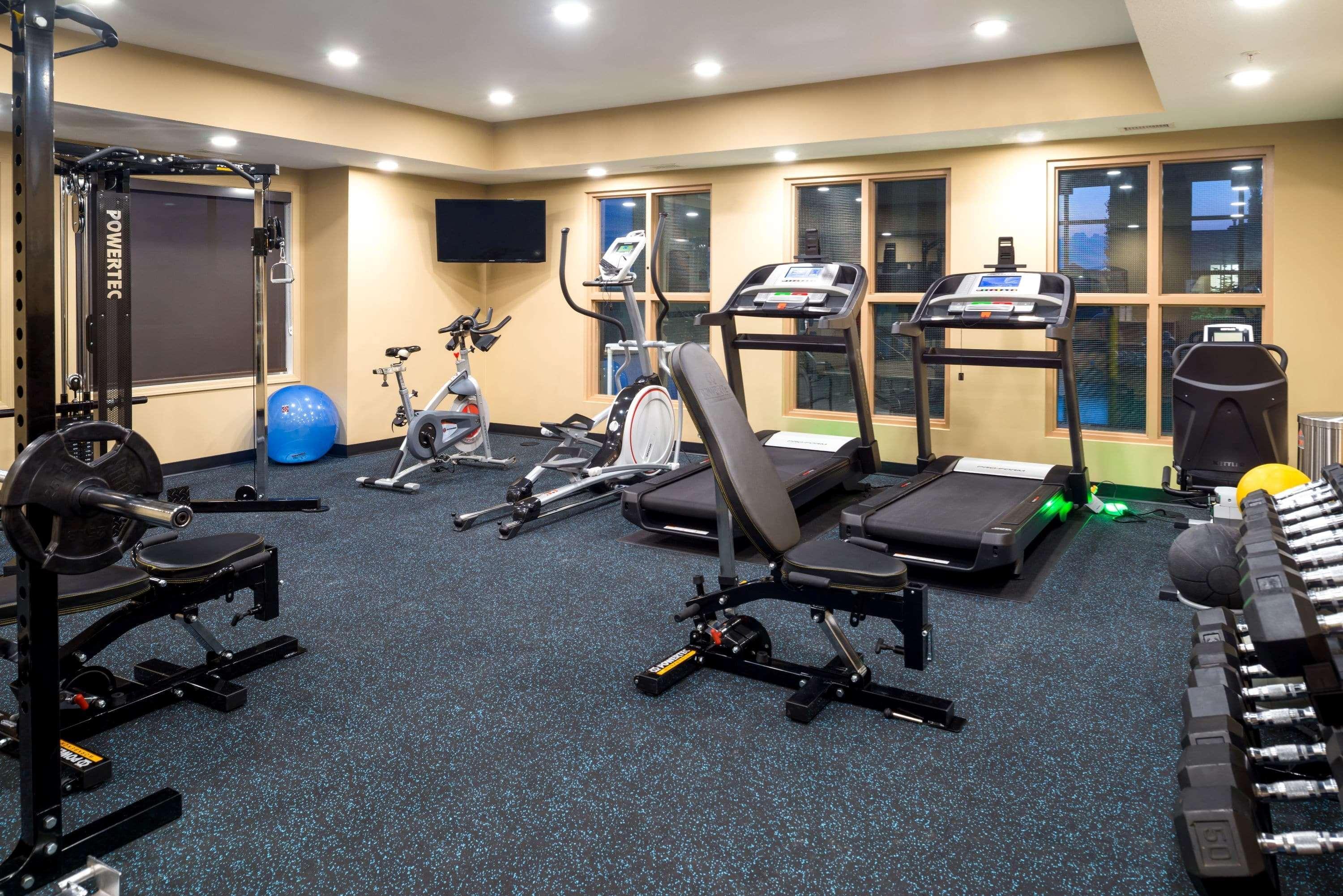 Microtel Inn & Suites By Wyndham Red Deer Exteriör bild